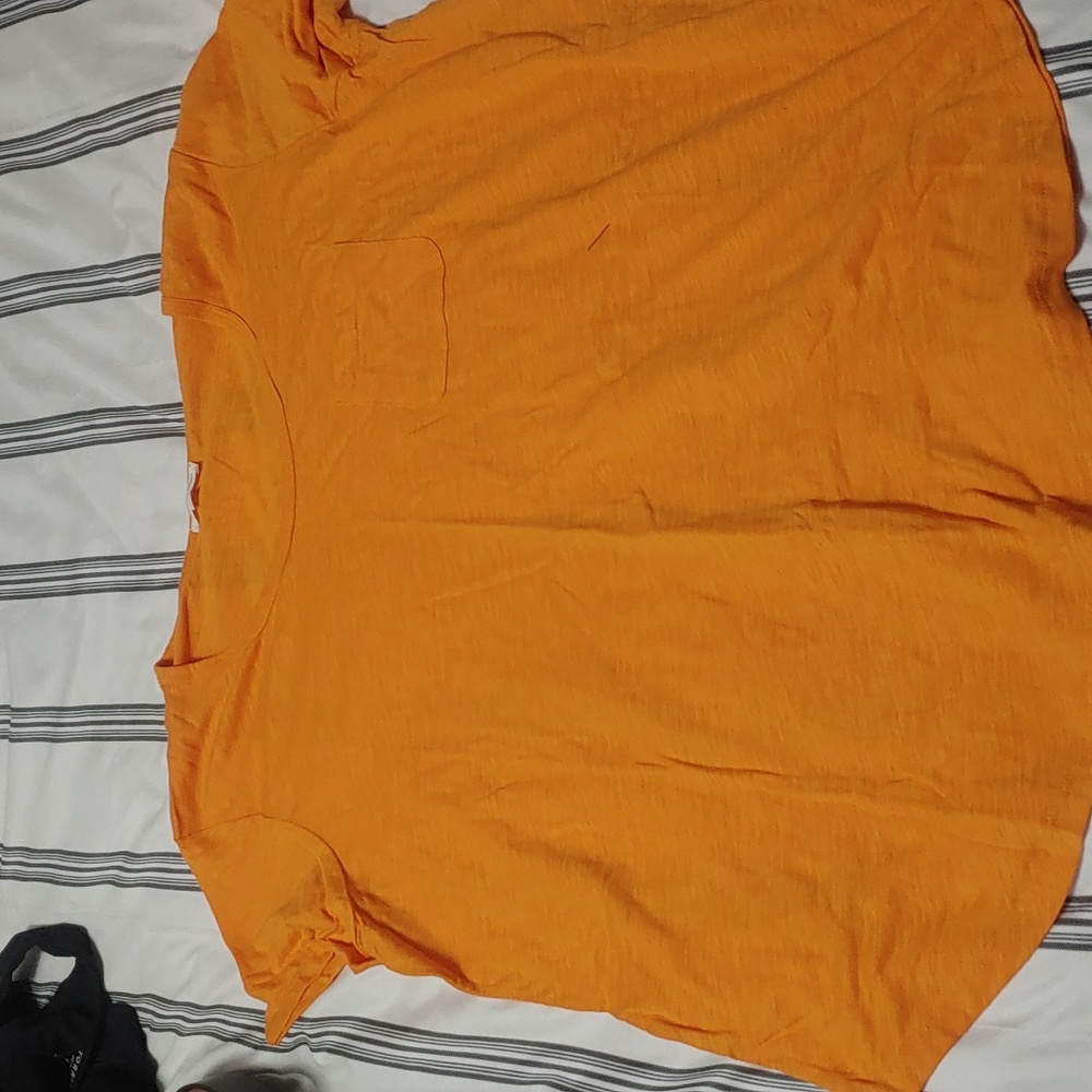 Yellow tee shirt